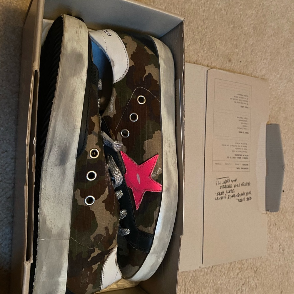 Golden Goose Super-Star Camouflage Sneakers with Pink Star - Picture 11 of 16